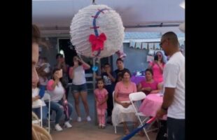 Gender Reveal Piñata Confetti