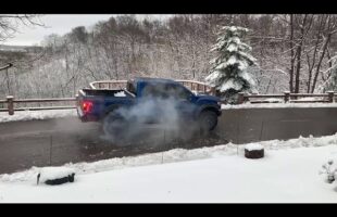 Ford Raptor Gender Reveal Burnout