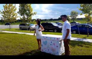 Great Baby Gender Reveal idea, Smoke Grenade