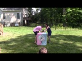 Gender reveal balloon release